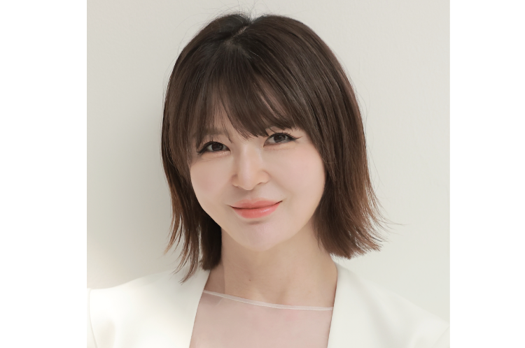 院長 脇田　加恵：写真