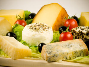 Quesos diferentes variedades - Different cheeses varieties